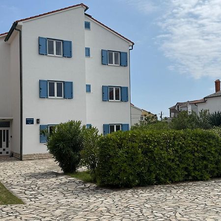 Apartman Theresa Barbat na Rabu المظهر الخارجي الصورة