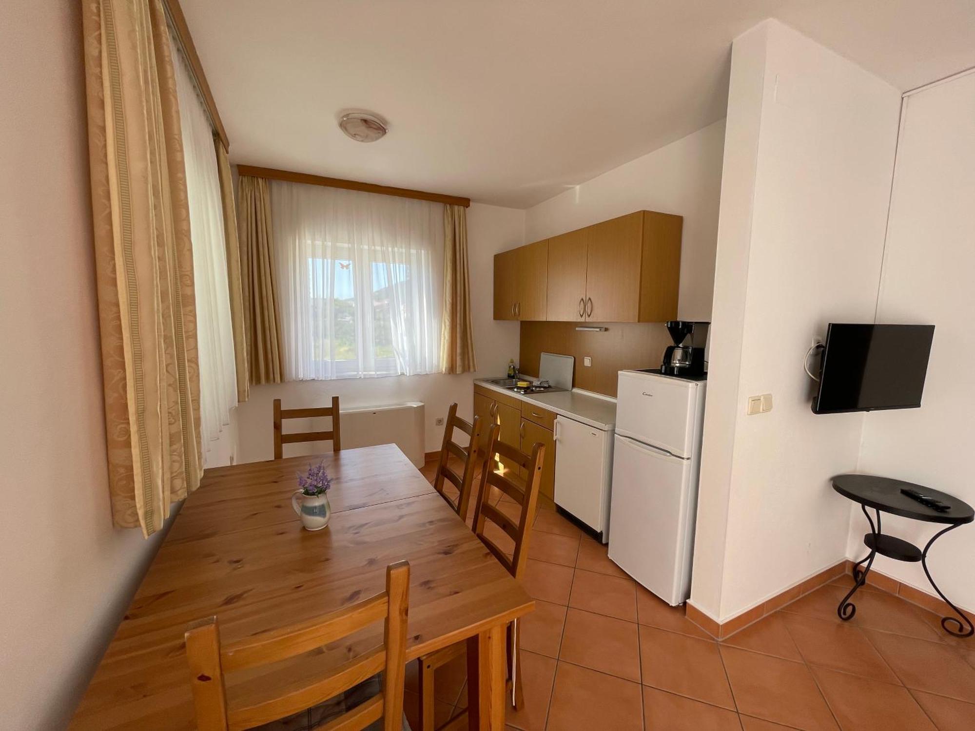 Apartman Theresa Barbat na Rabu المظهر الخارجي الصورة